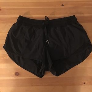 Lululemon Hotty Hot Short